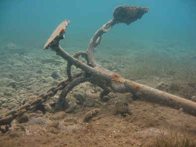 Ancora-pe-fundul-marii-epava_540