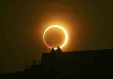 eclipsa-de-soare-spectaculoasa